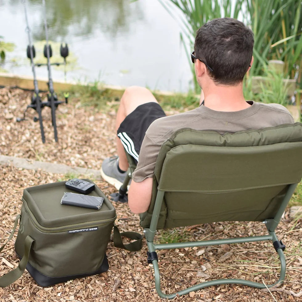 UKダイワ　ベットチェア UKダイワ ベットチェア DAIWA Carp Fishing Folding Chair With