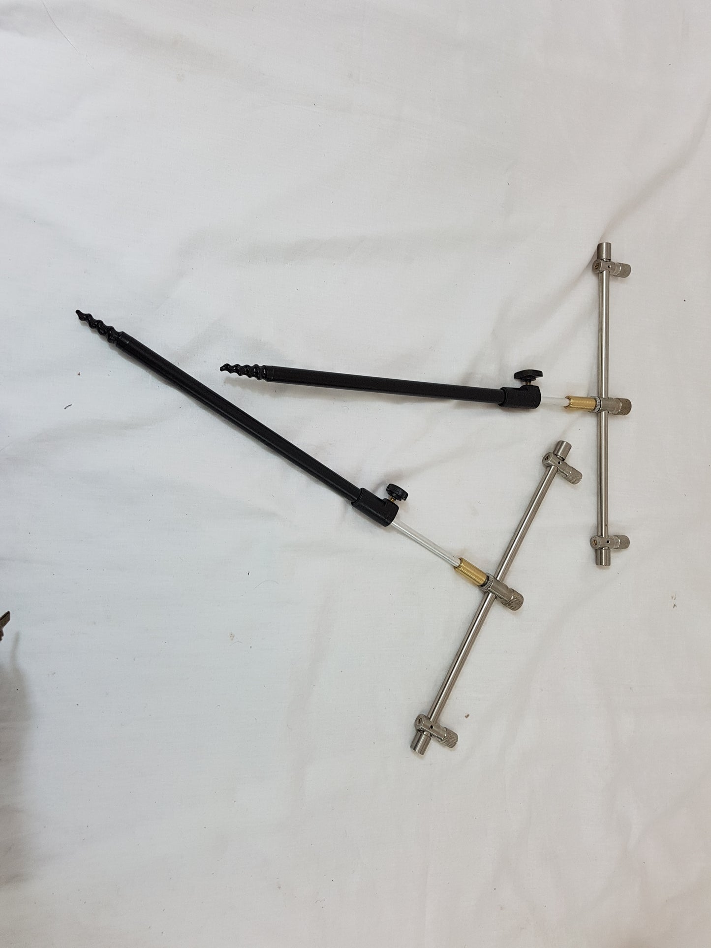 SET OF 2 SCREW IN BANK STICKS AND 2 x 3 ROD BUZZBARS