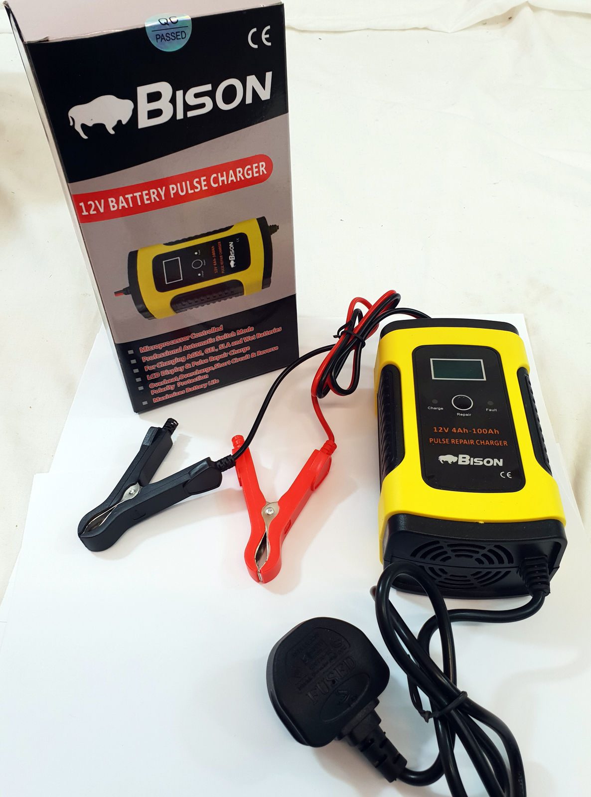 BISON 55lb ELECTRIC OUTBOARD TROLLING MOTOR + BATTERY CHARGER